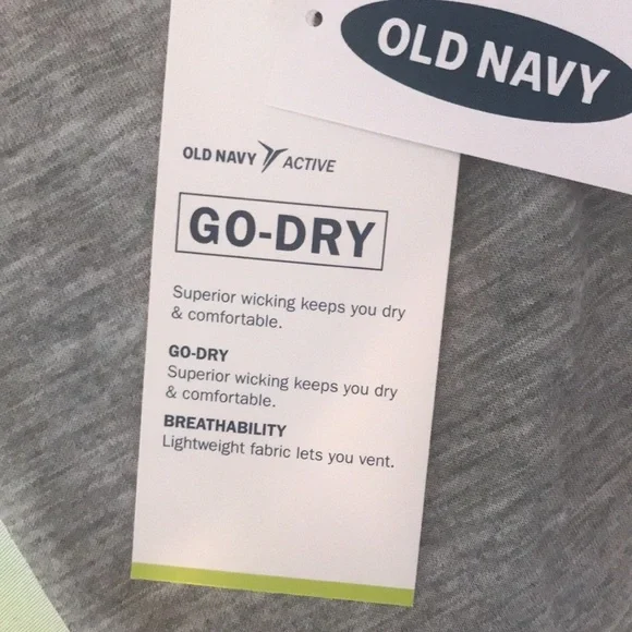 NWT! Old Navy Active Go-Dry tee shirt 🌴 - Picture 4 of 6